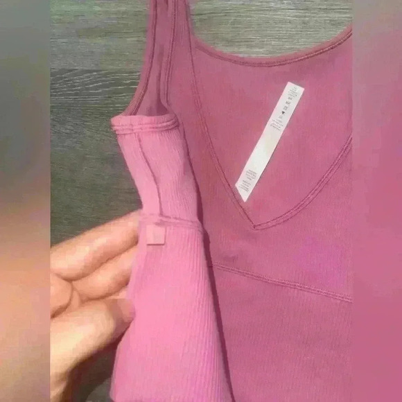 Lululemon Power Pivot Ribbed Tank Top size 4 NWOT
Pink Blossom - Picture 4 of 7